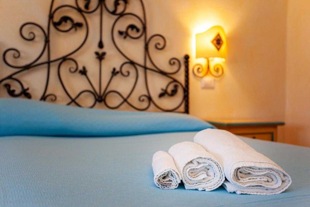 Il Viandante Hotel Сан Теодоро Екстериор снимка