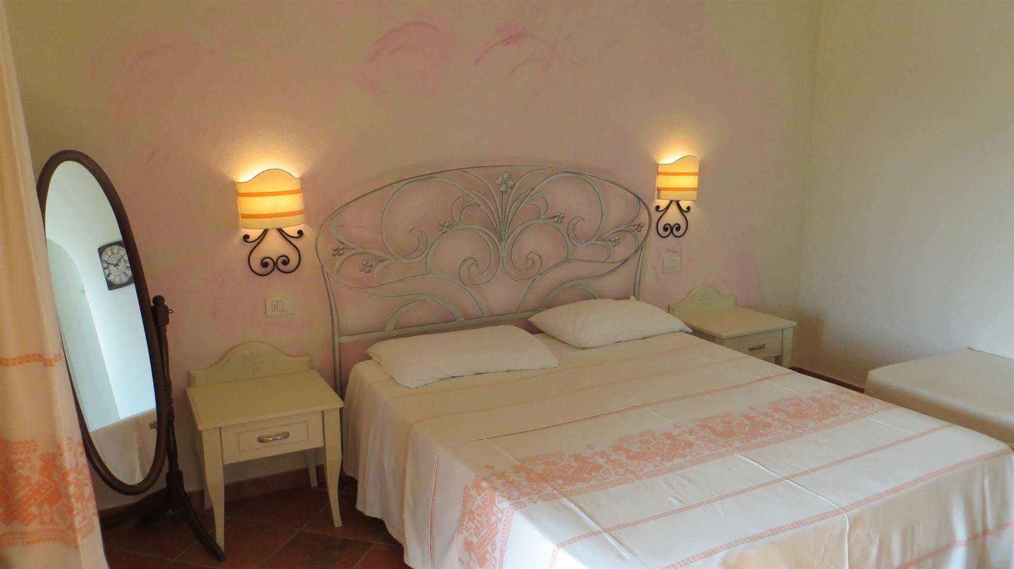 Il Viandante Hotel Сан Теодоро Екстериор снимка